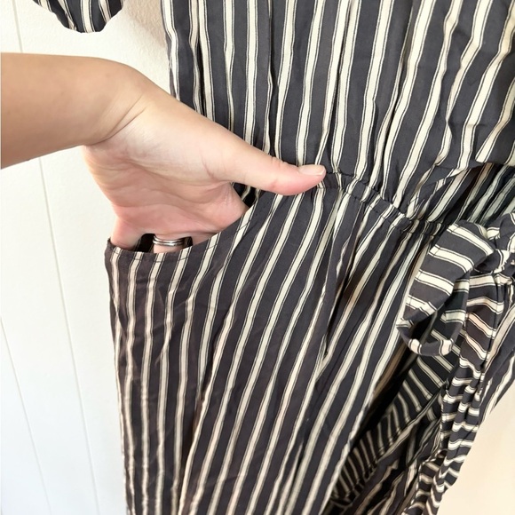 Beachgold Anthropologie lillia stripe faux wrap jumpsuit short sleeve size SP - Picture 5 of 8